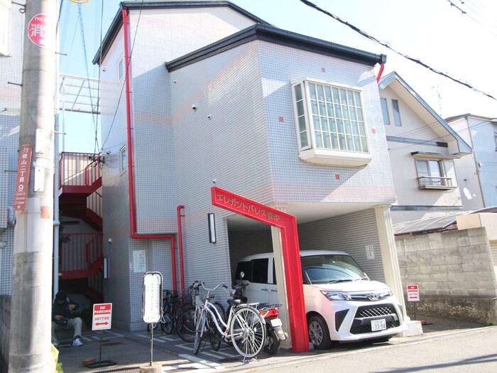 物件外観写真1　(外観写真)