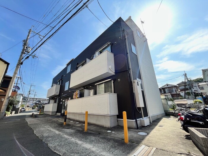 物件外観写真2　(外観写真)