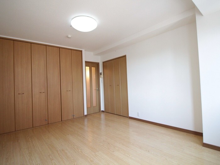 物件内観写真4　(居室)