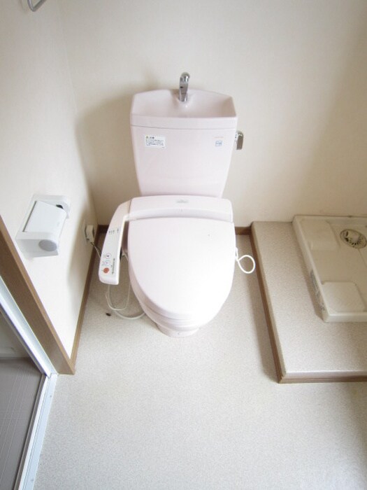 物件内観写真8　(トイレ)