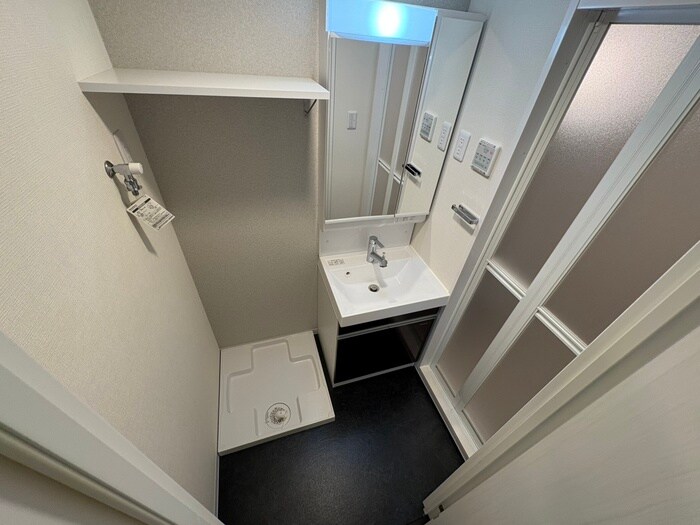 物件内観写真11　(洗濯機置場)