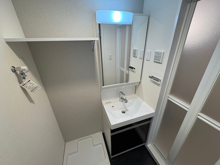 物件内観写真13　(洗面)