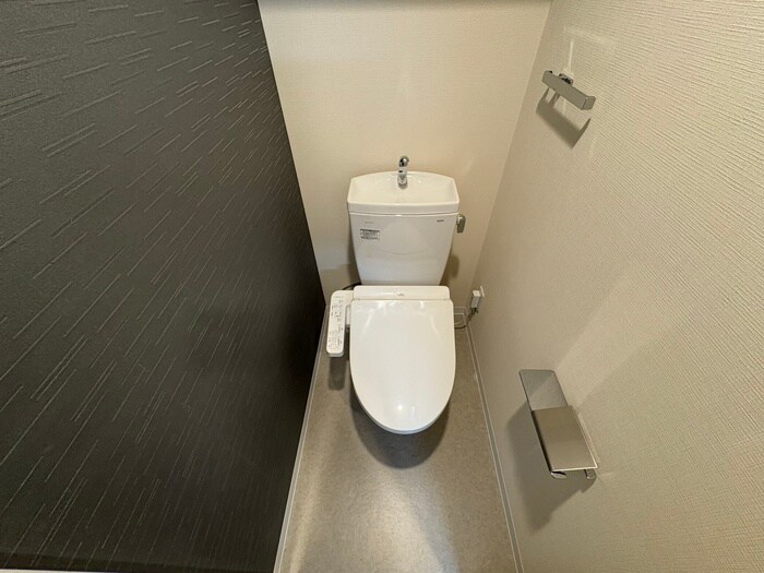 物件内観写真14　(トイレ)