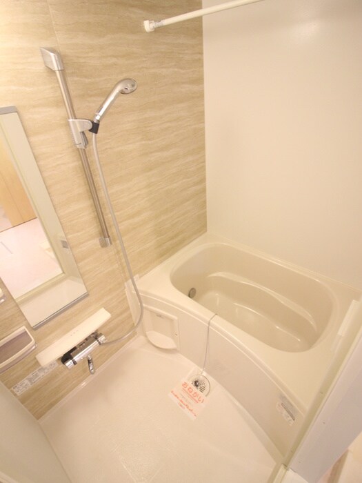 物件内観写真12　(バス／シャワールーム等)