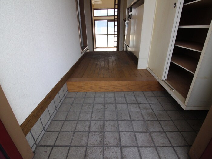 物件内観写真15　(玄関)