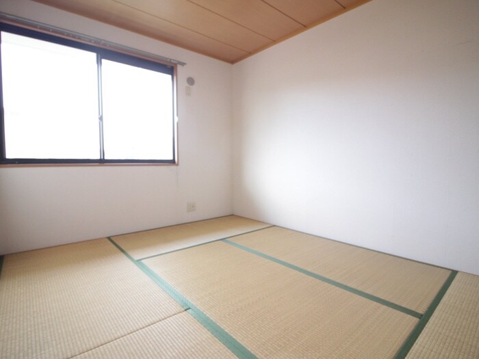 物件内観写真9　(居室)