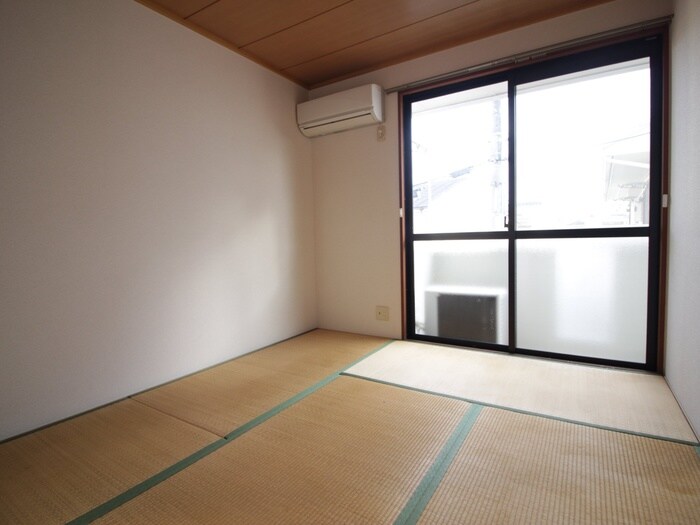 物件内観写真10　(居室)