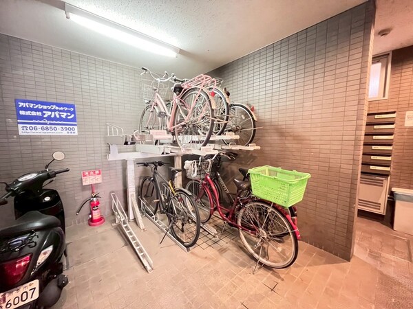 駐輪場