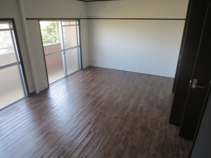 物件内観写真12　(居室)