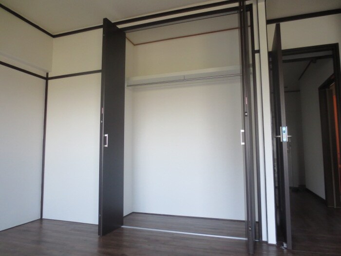 物件内観写真14　(収納)