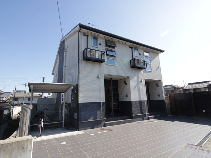 物件外観写真1　(外観写真)