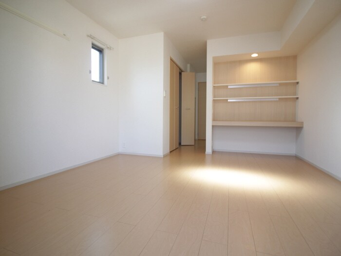 物件内観写真8　(内観写真)