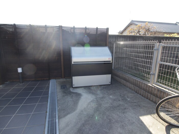 物件外観写真6　(建物設備)