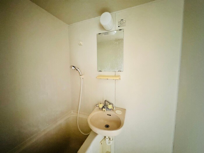 物件内観写真11　(洗面)