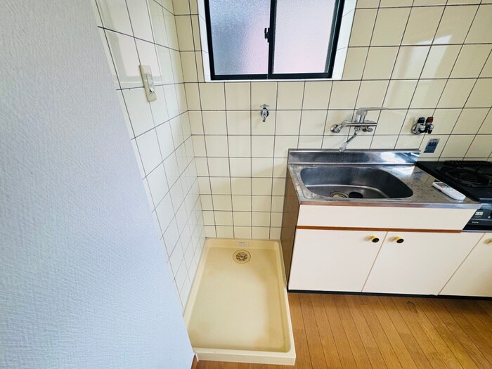 物件内観写真15　(洗濯機置場)