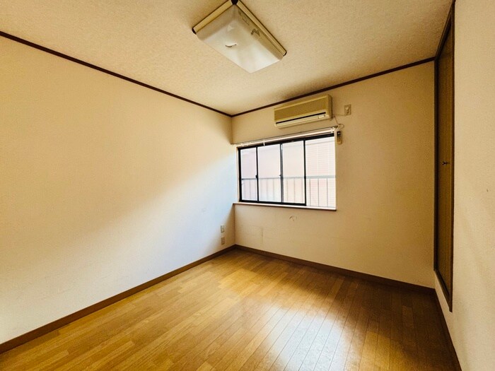 物件内観写真18　(居室)