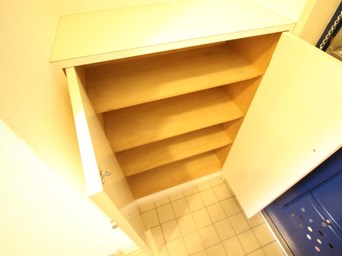 物件内観写真18　(靴箱)