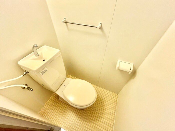 物件内観写真13　(トイレ)