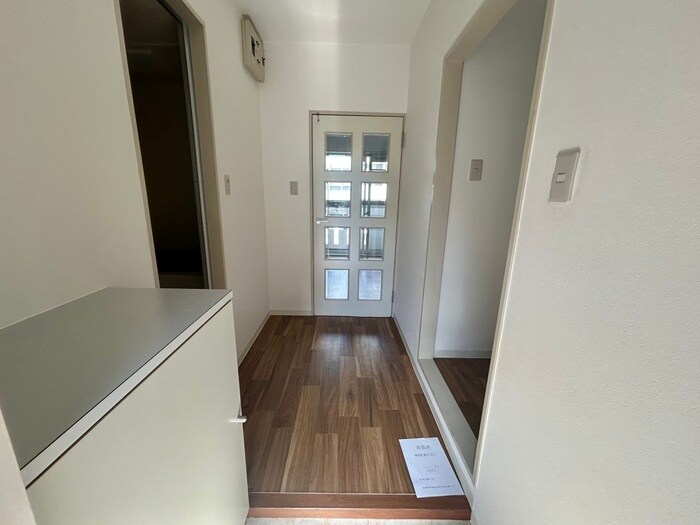 物件内観写真9　(廊下)