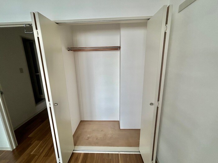 物件内観写真13　(収納)