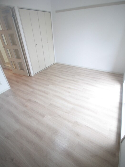 物件内観写真16　(居室)