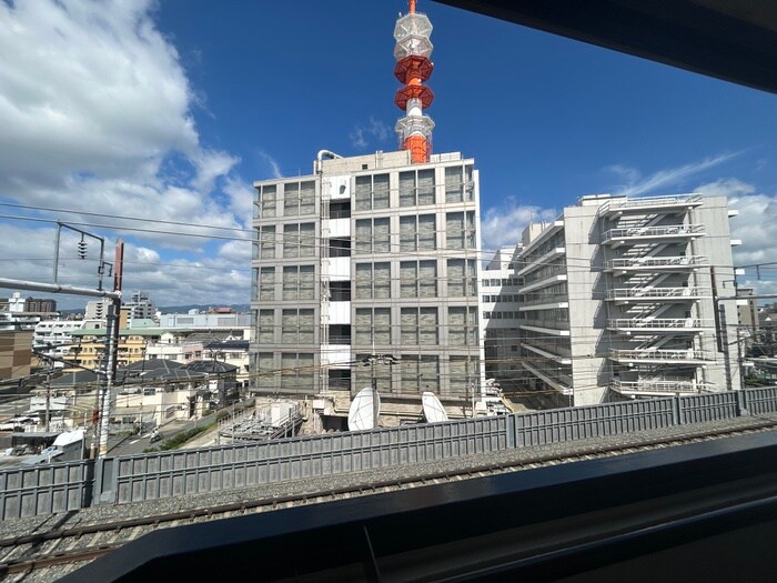 物件内観写真22　(室内からの展望)