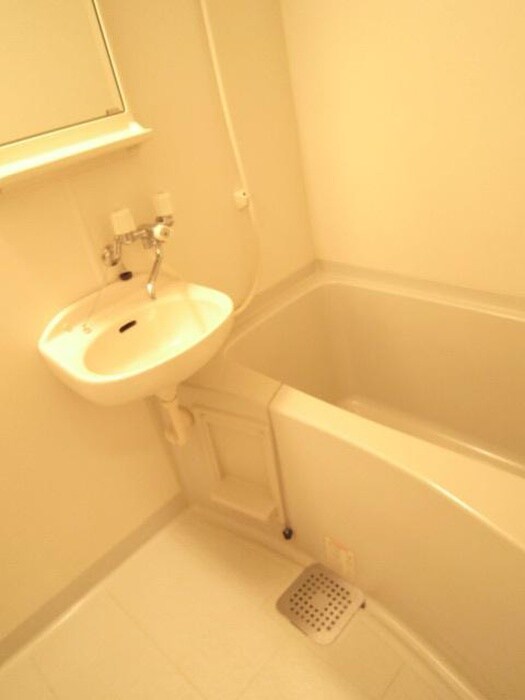 物件内観写真9　(洗面)