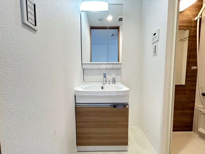 物件内観写真12　(洗面)