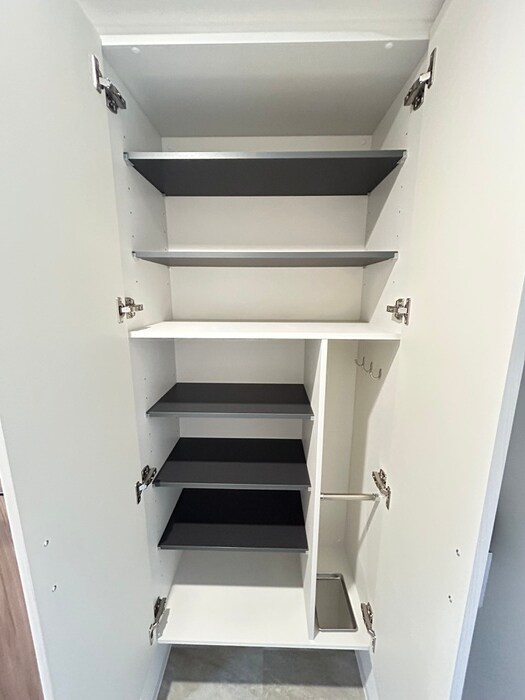 物件内観写真15　(靴箱)