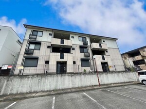 シャンポ－ル弐番館外観写真