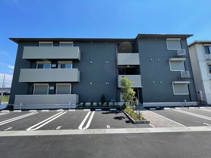 物件外観写真2　(外観写真)