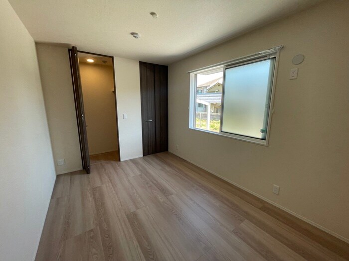 物件内観写真9　(居室)