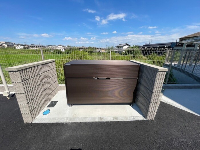 物件外観写真6　(建物設備)