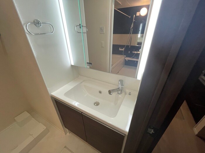 物件内観写真15　(洗面)