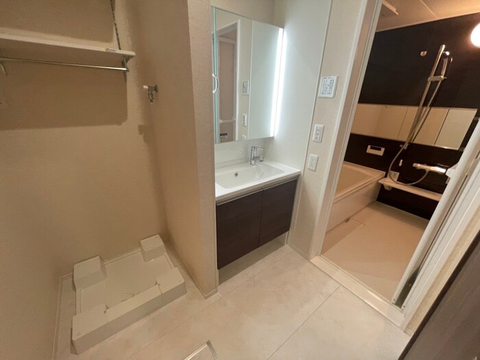 物件内観写真15　(洗濯機置場)