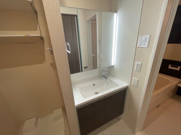 物件内観写真17　(洗面)