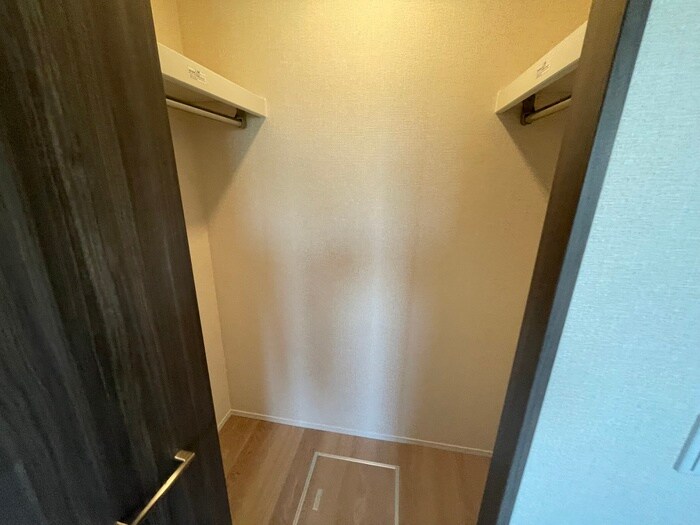 物件内観写真18　(収納)