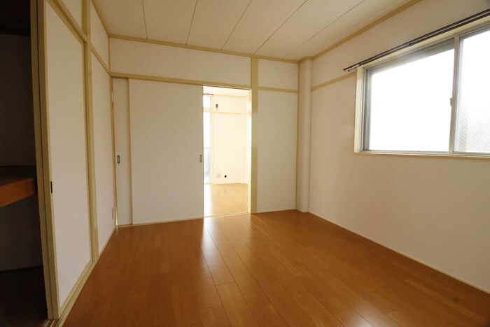 物件内観写真14　(居室)