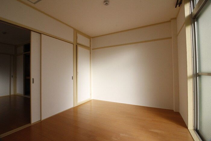 物件内観写真19　(居室)