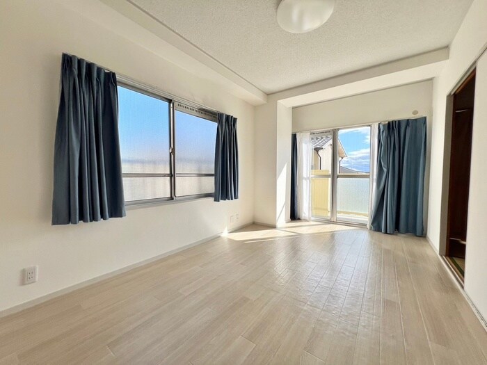 物件内観写真7　(居室)