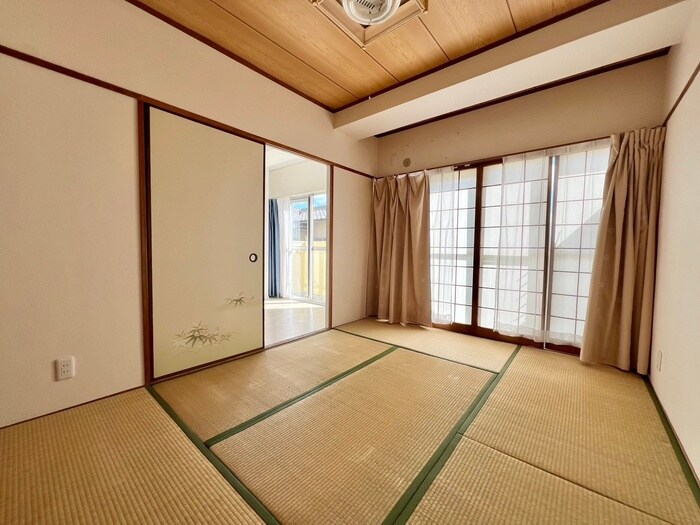 物件内観写真9　(居室)