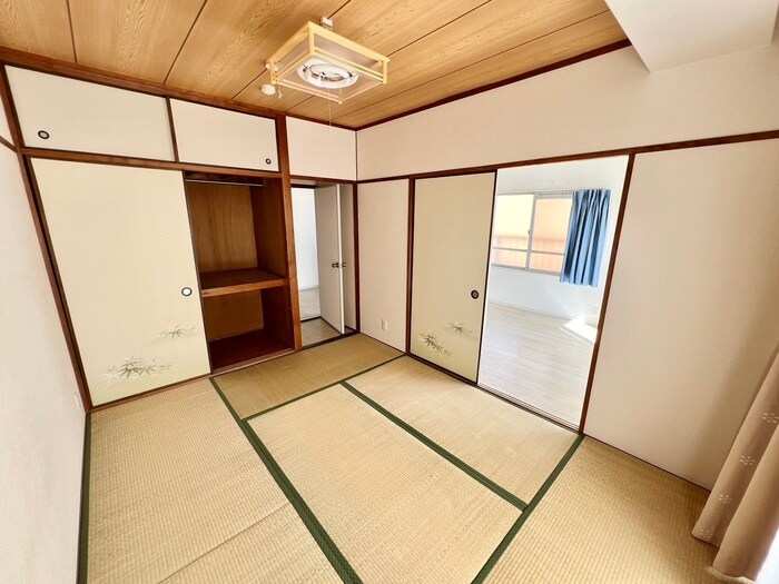 物件内観写真10　(居室)