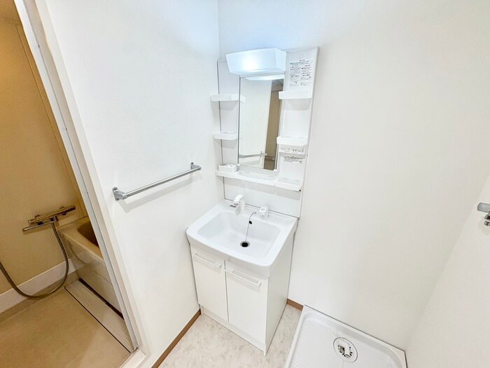 物件内観写真9　(洗面)