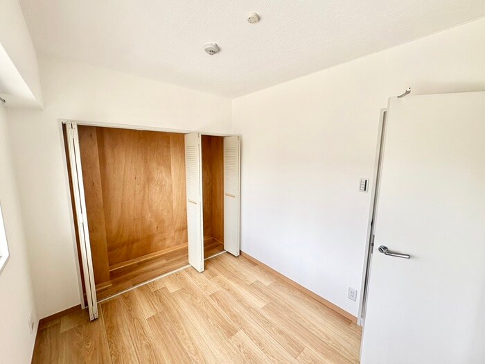 物件内観写真16　(居室)