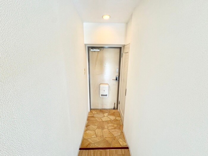 物件内観写真17　(玄関)