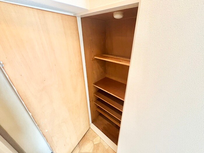 物件内観写真19　(靴箱)