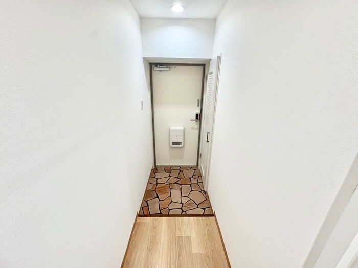 物件内観写真21　(玄関)