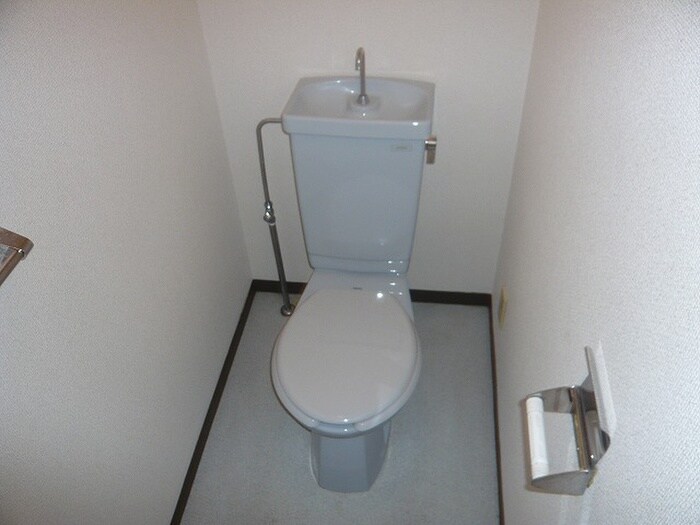 物件内観写真14　(トイレ)