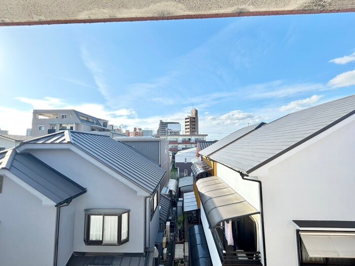 物件内観写真22　(室内からの展望)