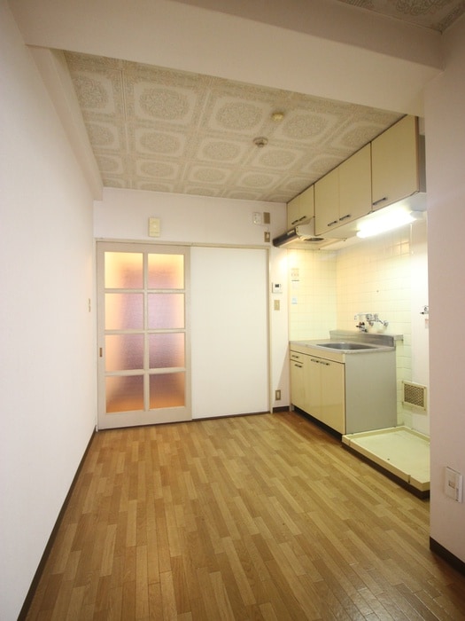 物件内観写真4　(居室)